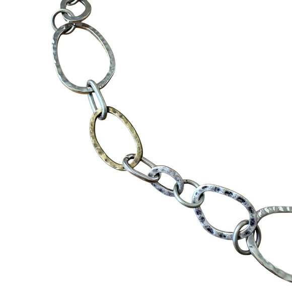 Chicos Silver Toned Metal Hammered Oval Link Necklace With Adjustable Chain - Picture 2 of 6